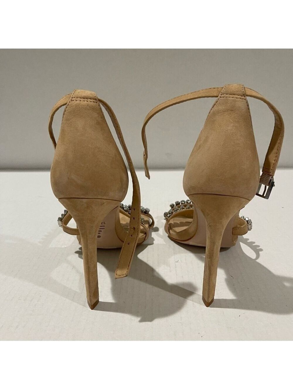 Women’s Shutz Linsey Nubuck Beige Sandal Heels Size 9.5 US! - Picture 4 of 8